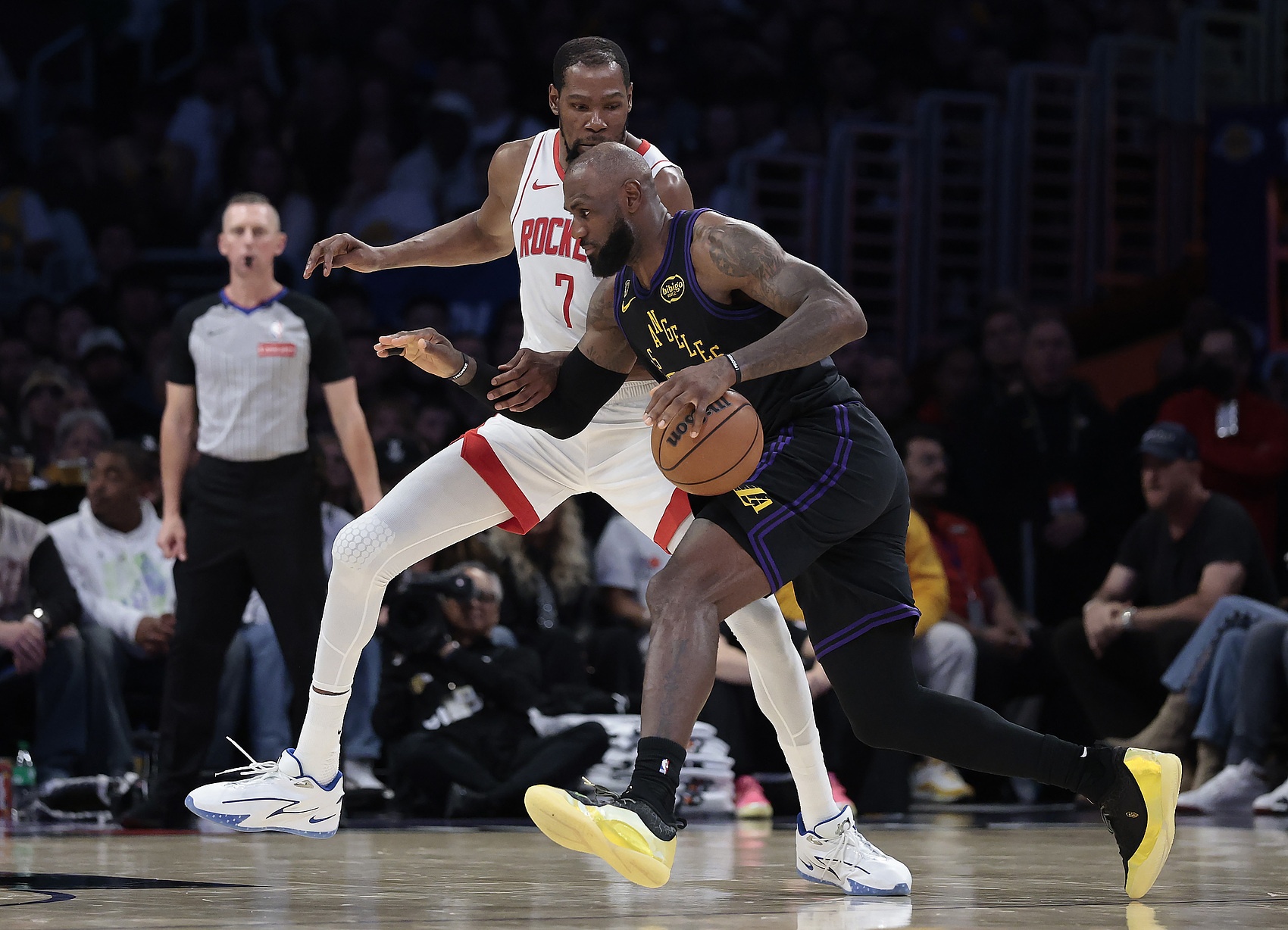 湖人客战火箭G3：里夫斯KD出战成疑，ESPN预测胜率34.1%