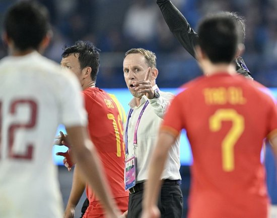 久尔杰维奇代理国足:历史昭示转正即失败 久尔杰维奇代理国足:历史昭示转正即失败